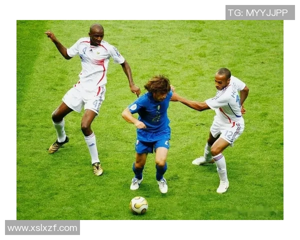 全球足球明星汇聚各国足球队的精彩瞬间与传奇故事